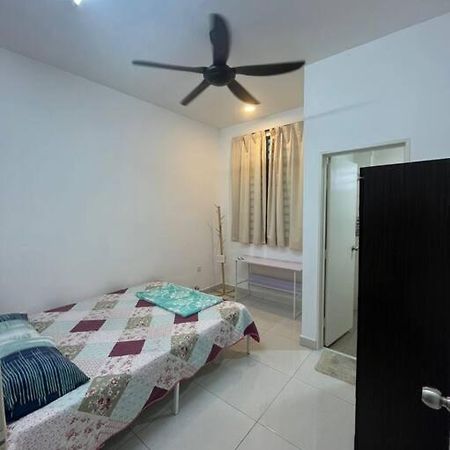 Hadeerna Homestay - Double Storey Terrace Chemor Exterior foto