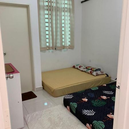 Hadeerna Homestay - Double Storey Terrace Chemor Exterior foto